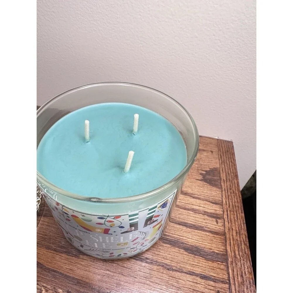 Bath & Body Works Top Shelf Elf 3 Wick Scented Candle 14.5 oz